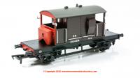 38-400B Bachmann SR 25T Pill Box Brake Van number 56466 with Right-Hand Duckets SR Brown